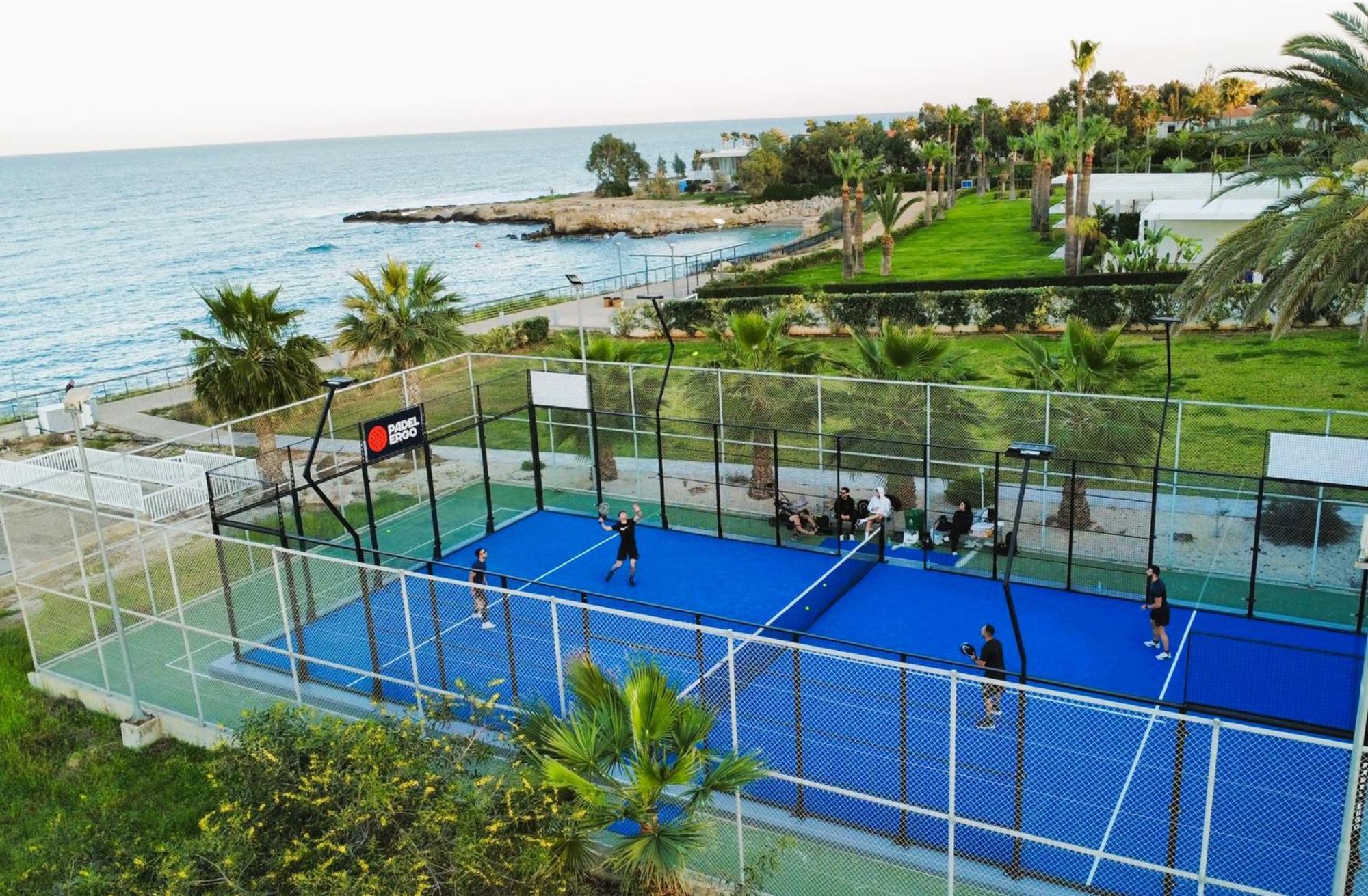 Gabriela - Coralli Beachfront Apartment Protaras Exterior photo